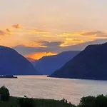アパート Over The Fjord ライカンゲル