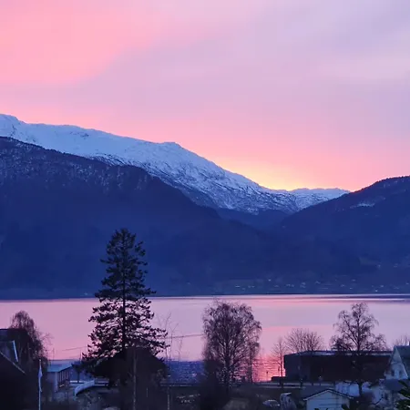 Apartment Over The Fjord Leikanger (Sogn og Fjordane)