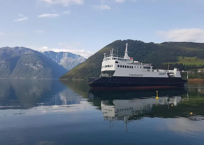 Over The Fjord 公寓 *