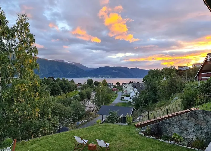 Over The Fjord 公寓 莱康厄尔