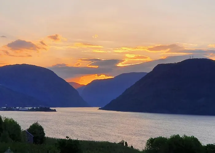 Apartment Over The Fjord Leikanger (Sogn og Fjordane)
